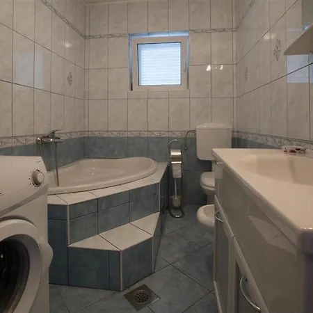 Apartment Für 6 Personen Ca 80 M In Novi Vinodolski, Kvarner Bucht Crikvenica Und Umgebung *