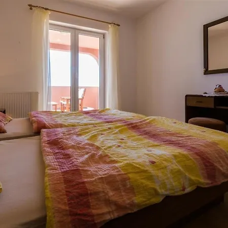 Fuer 6 Personen Ca 80 Qm In Novi Vinodolski, Kvarner Bucht Crikvenica Und Umgebung Апартаменты Нови-Винодолски