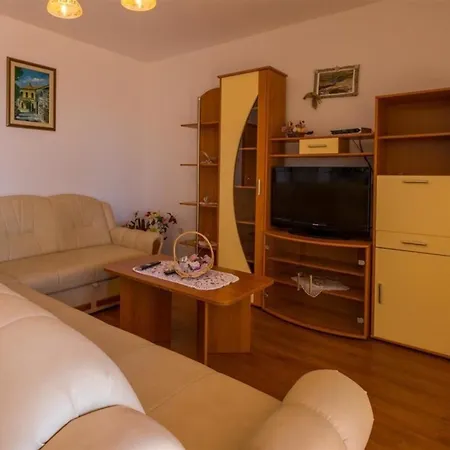 Fuer 6 Personen Ca 80 Qm In Novi Vinodolski, Kvarner Bucht Crikvenica Und Umgebung Апартаменты Нови-Винодолски